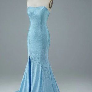 Beautiful Light Blue Strapless, Mermaid, Floor Length Dress (Stretchy, Size 2-6)